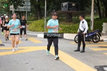 Runner Photo 4252305