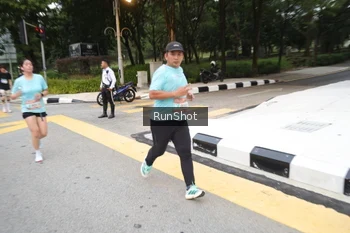 Runner Photo 4252312