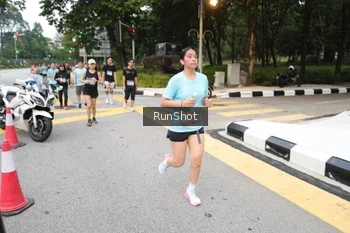 Runner Photo 4252324