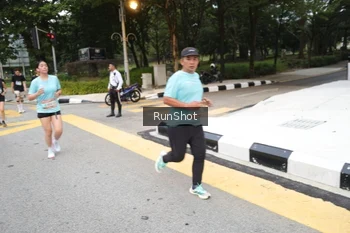 Runner Photo 4252328
