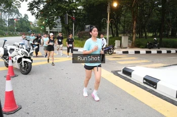 Runner Photo 4252330