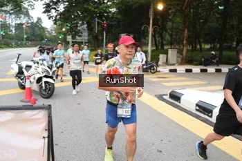 Runner Photo 4252417