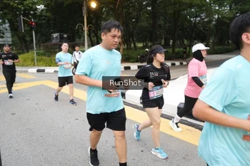 Runner Photo 4252458