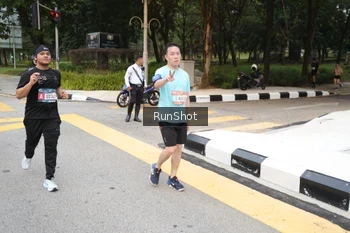 Runner Photo 4252471