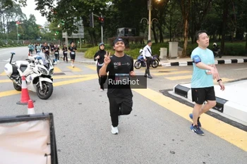 Runner Photo 4252474