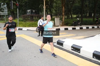 Runner Photo 4252476