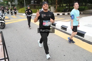 Runner Photo 4252487
