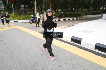 Runner Photo 4252503