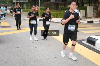 Runner Photo 4252521