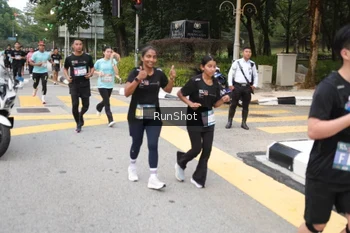 Runner Photo 4252528