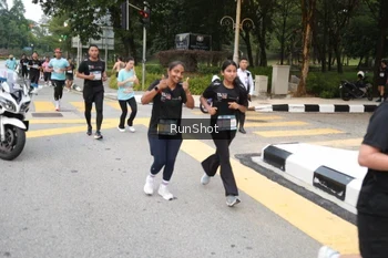 Runner Photo 4252530