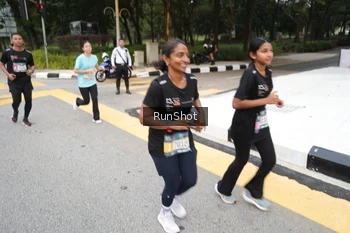 Runner Photo 4252541