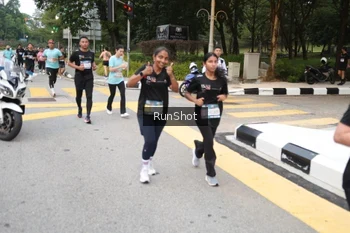 Runner Photo 4252543