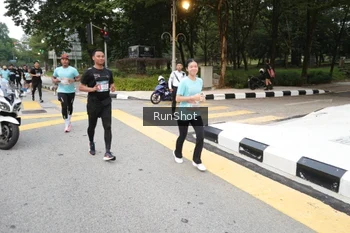 Runner Photo 4252549