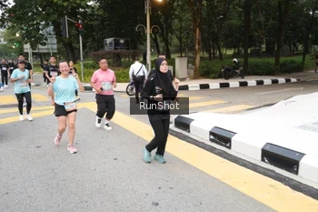Runner Photo 4252635