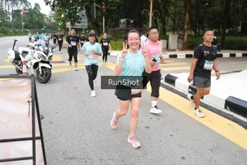 Runner Photo 4252656