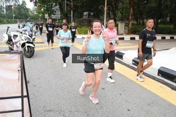 Runner Photo 4252664