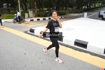 Runner Photo 4252699