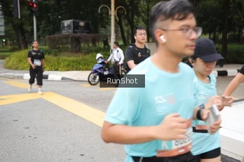 Runner Photo 4252758