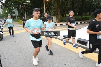 Runner Photo 4252766