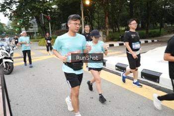 Runner Photo 4252768