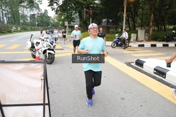 Runner Photo 4252773