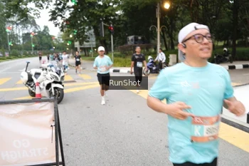 Runner Photo 4252779