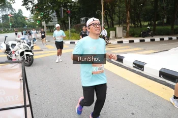 Runner Photo 4252784