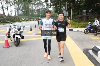 Runner Photo 4252841
