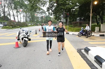 Runner Photo 4252844