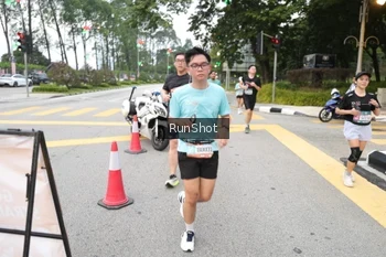 Runner Photo 4252873