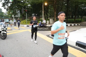 Runner Photo 4252964