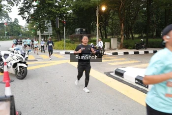 Runner Photo 4252972
