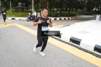 Runner Photo 4252975