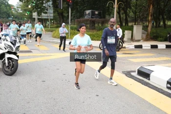 Runner Photo 4253002
