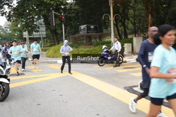 Runner Photo 4253004