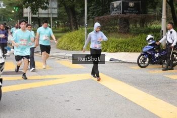 Runner Photo 4253009