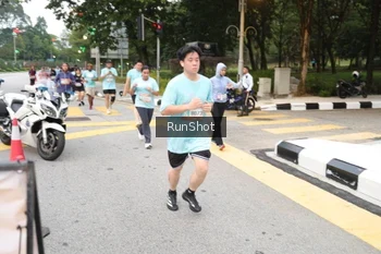 Runner Photo 4253020