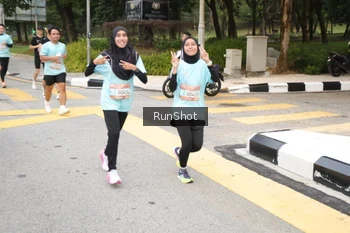 Runner Photo 4253101