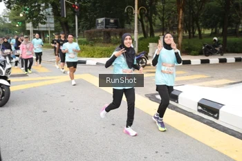 Runner Photo 4253103