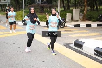 Runner Photo 4253111