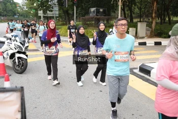 Runner Photo 4253180