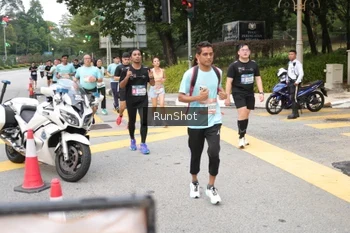 Runner Photo 4253182