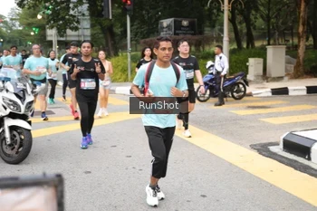 Runner Photo 4253183