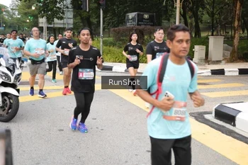 Runner Photo 4253188