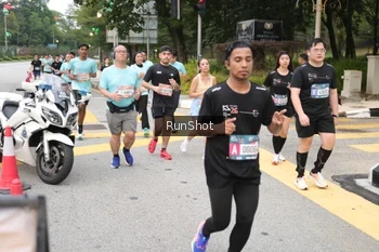 Runner Photo 4253193