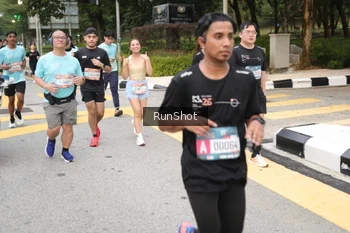 Runner Photo 4253200