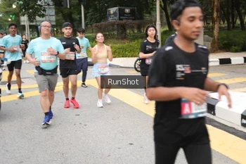 Runner Photo 4253201