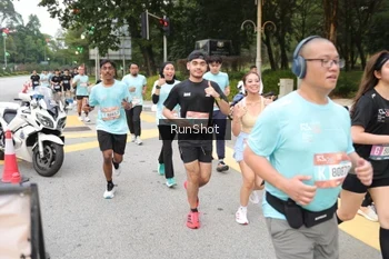 Runner Photo 4253214