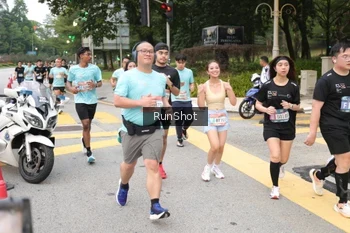 Runner Photo 4253218